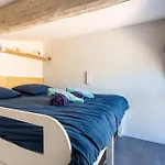 Cosy For 6/8p Location In Old Antibes