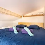 Cosy For 6/8p Location In Old