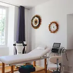 Cosy For 6/8p Location In Old Antibes