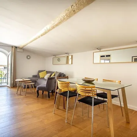 Cosy For 6/8p Location In Old Apartment