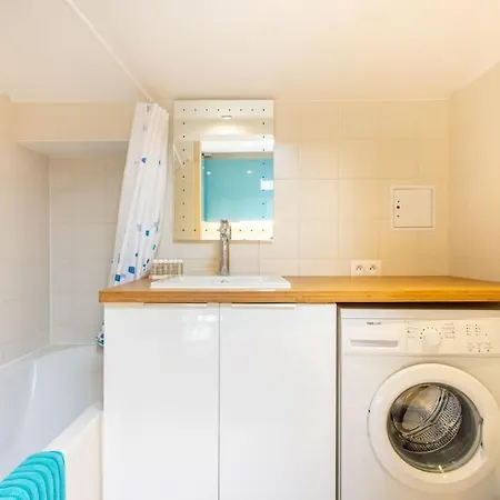 Apartment Cosy For 6/8p Location In Old *