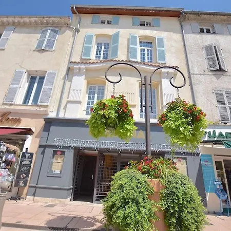 Apartment Cosy For 6/8p Location In Old Antibes